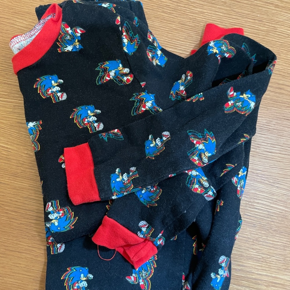 Target Sonic the Hedgehog pajama set
